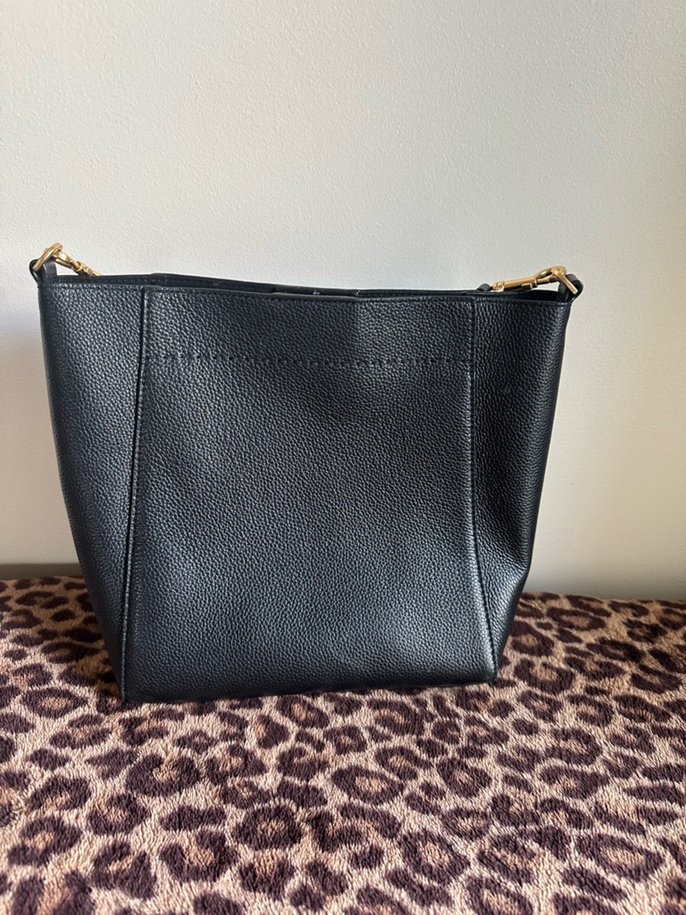 Tory Burch Black Leather Shoulder Bag - Picture 2 of 9
